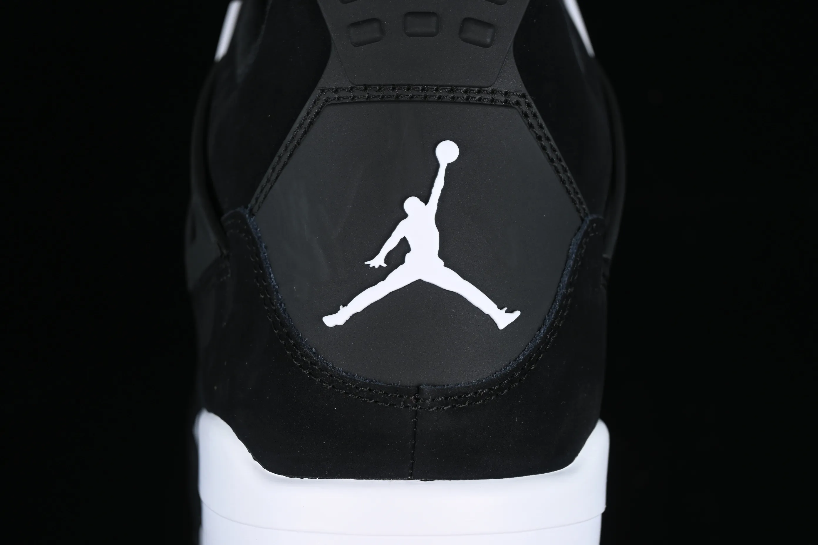 All categories Air Jordan Jordan series basketball shoes Air Jordan 4 GX foreign trade version Air Jordan 4 Retro "White Thunder" AJ4 Joe 4 White Thunder FQ8138-001